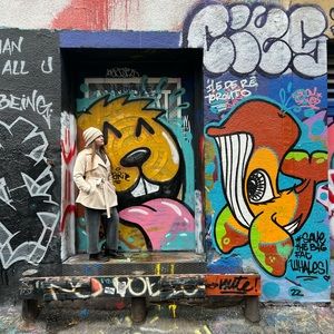 Meet your Posher, Ella